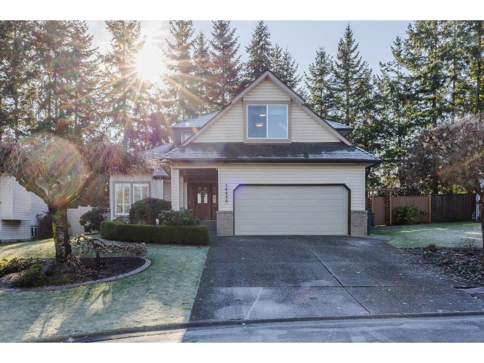 16636 83 Avenue, Surrey, British Columbia  V4N 3H4 - Photo 2 - R3081276