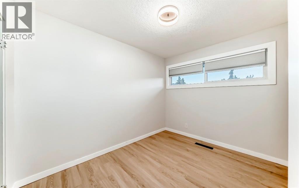 423 Regal Park Ne, Calgary, Alberta  T2E 0S6 - Photo 20 - A2280028