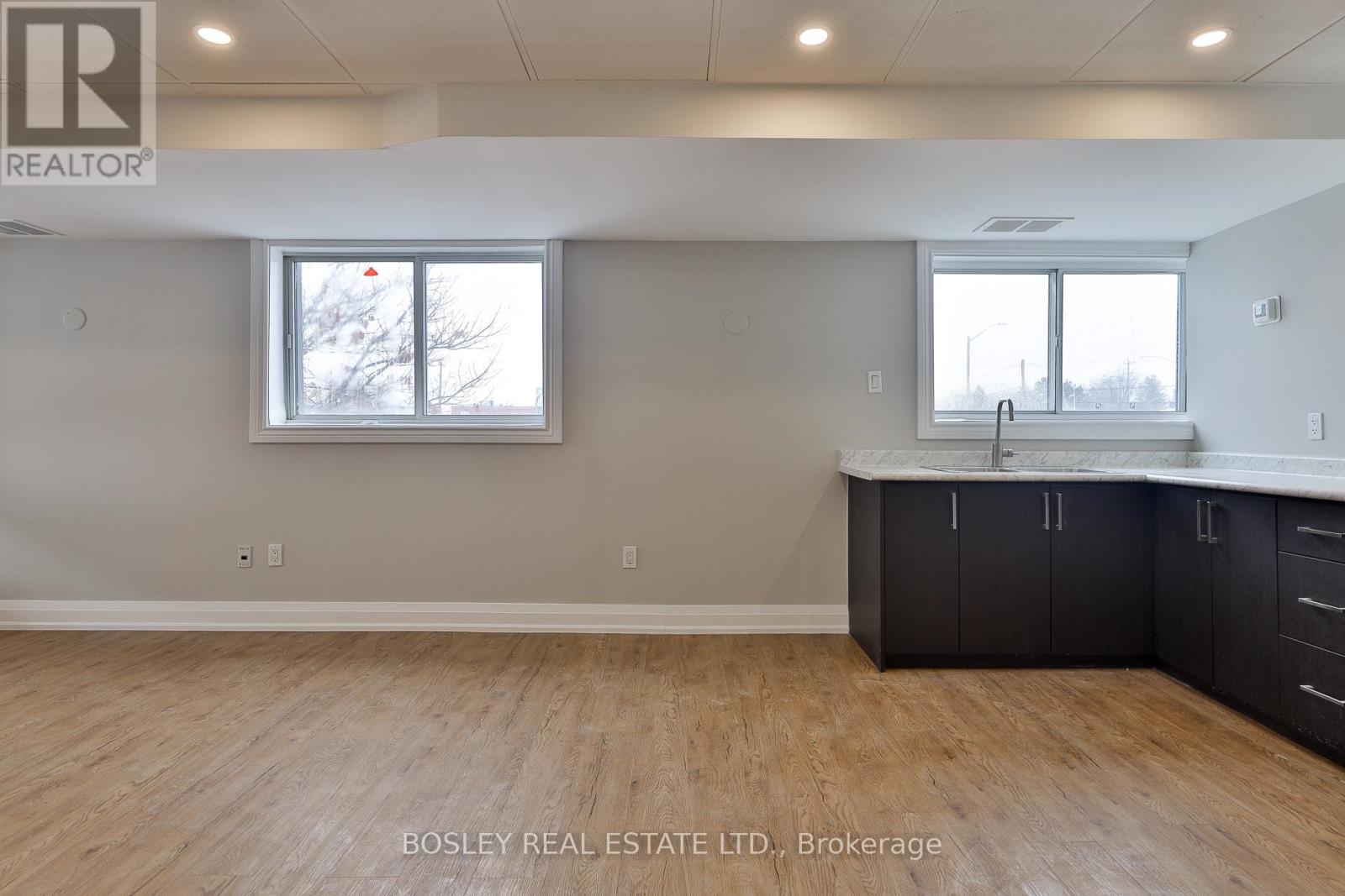 205 - 60 King Road, Richmond Hill, Ontario  L4E 2T7 - Photo 14 - N12714242