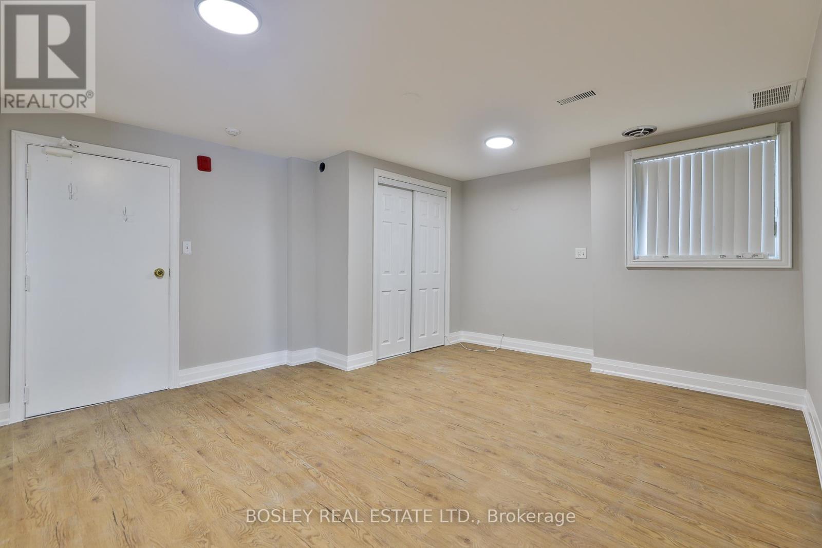 205 - 60 King Road, Richmond Hill, Ontario  L4E 2T7 - Photo 6 - N12714242