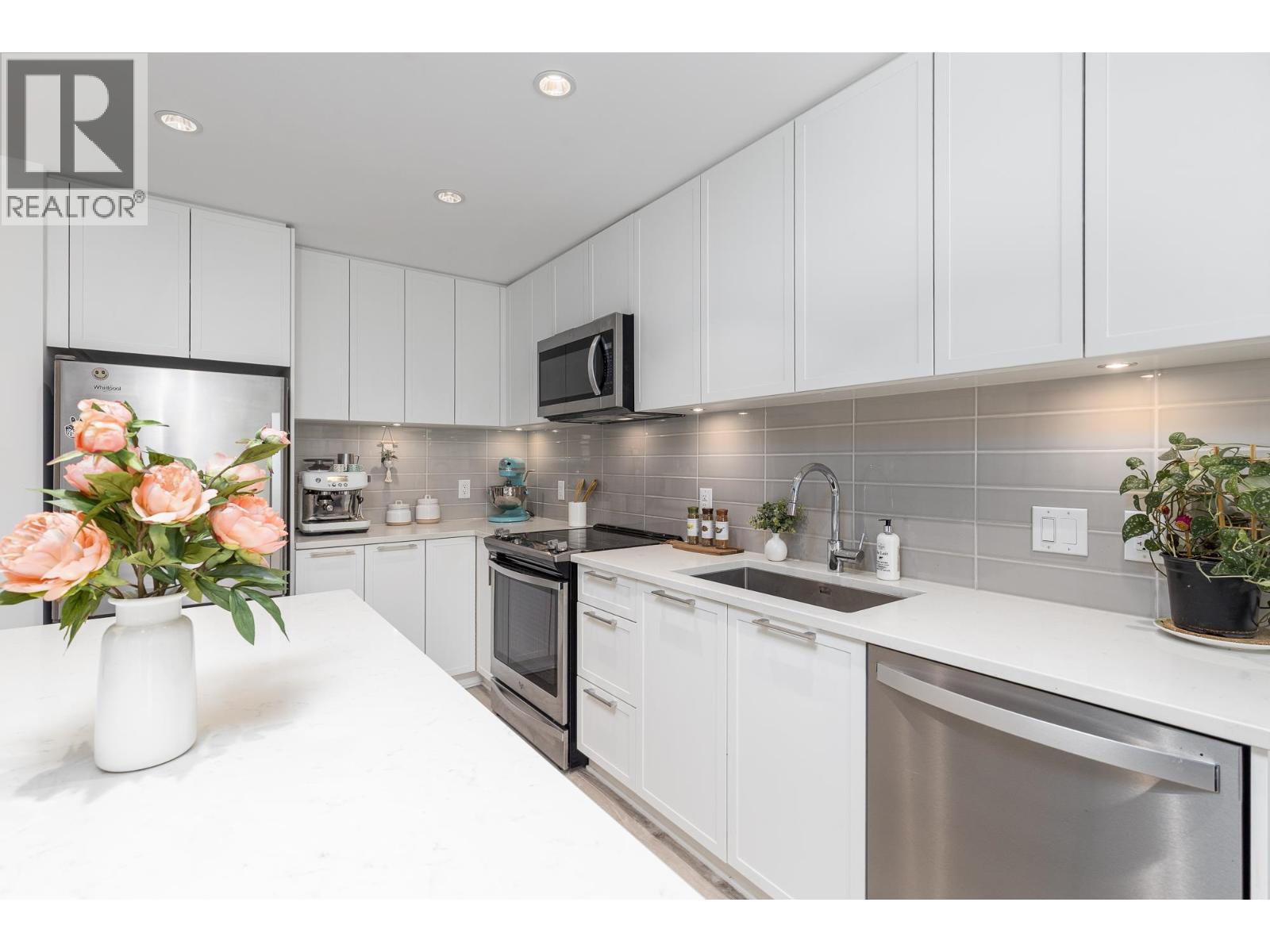 414 2382 Atkins Avenue, Port Coquitlam, British Columbia  V3C 0G7 - Photo 6 - R3080820