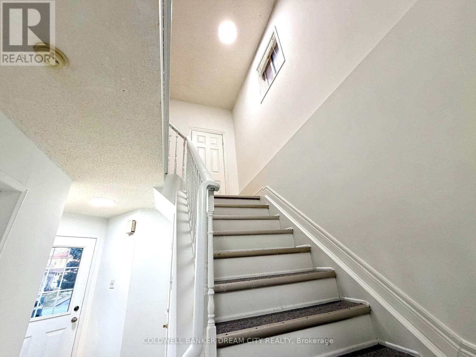 Upper - 5246 Alicante Street, Mississauga, Ontario  L5V 1S9 - Photo 13 - W12714220