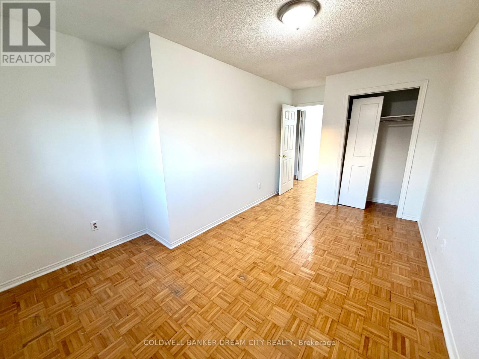 Upper - 5246 Alicante Street, Mississauga, Ontario  L5V 1S9 - Photo 23 - W12714220