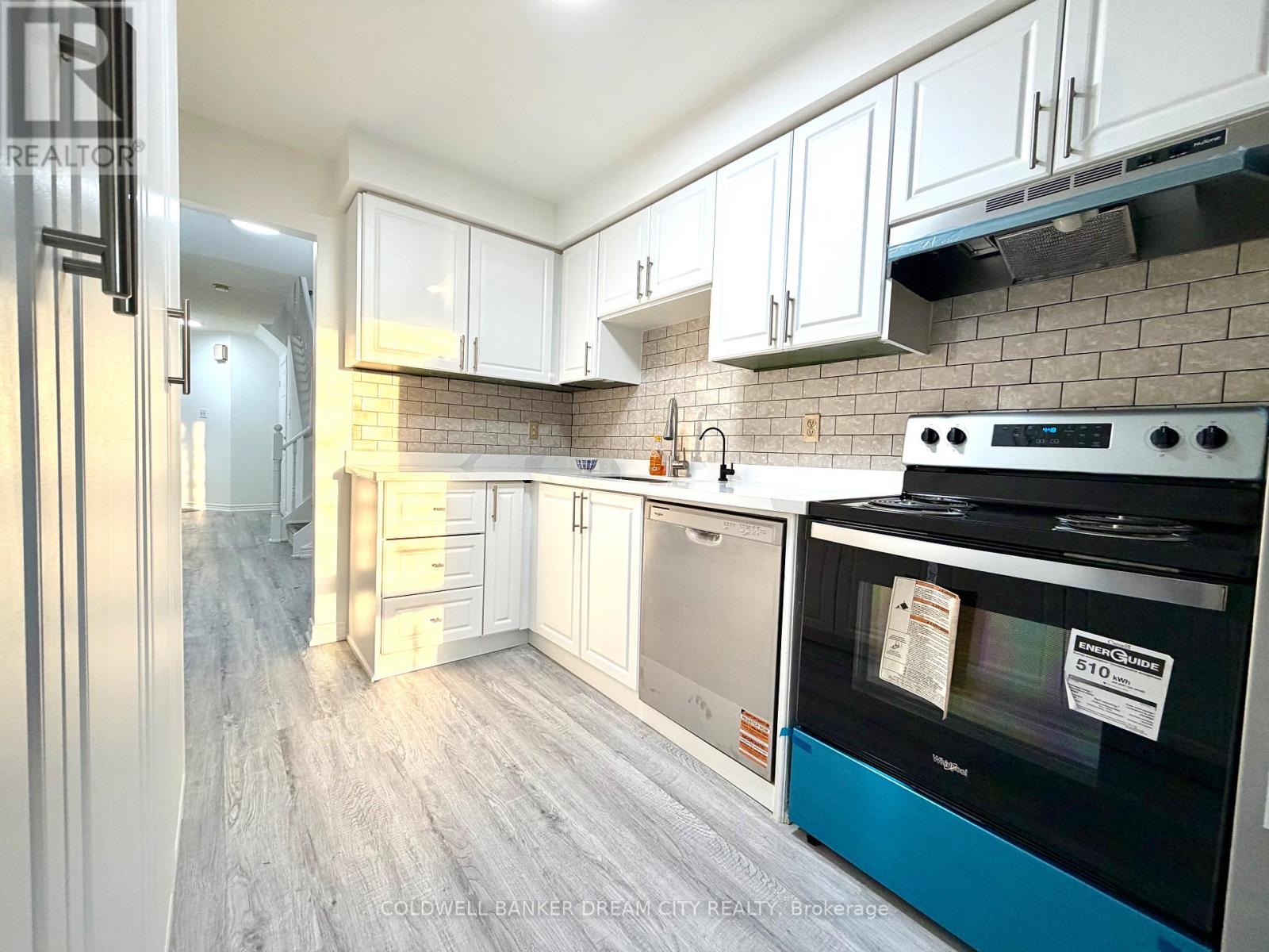 Upper - 5246 Alicante Street, Mississauga, Ontario  L5V 1S9 - Photo 7 - W12714220