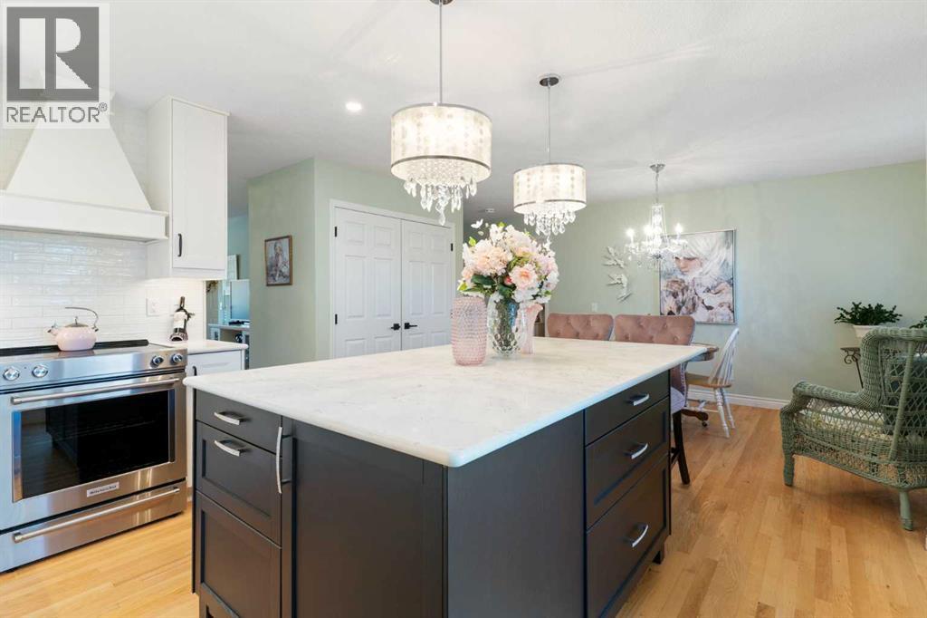 34, 118 Strathcona Road, Calgary, Alberta  T3H 1P3 - Photo 15 - A2280441