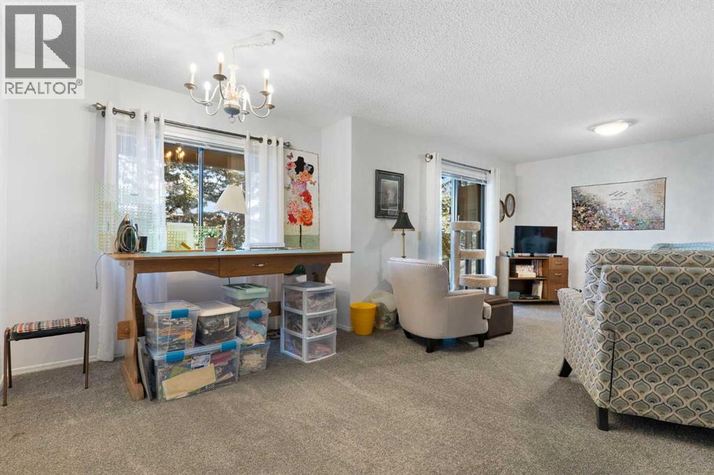 34, 118 Strathcona Road, Calgary, Alberta  T3H 1P3 - Photo 27 - A2280441