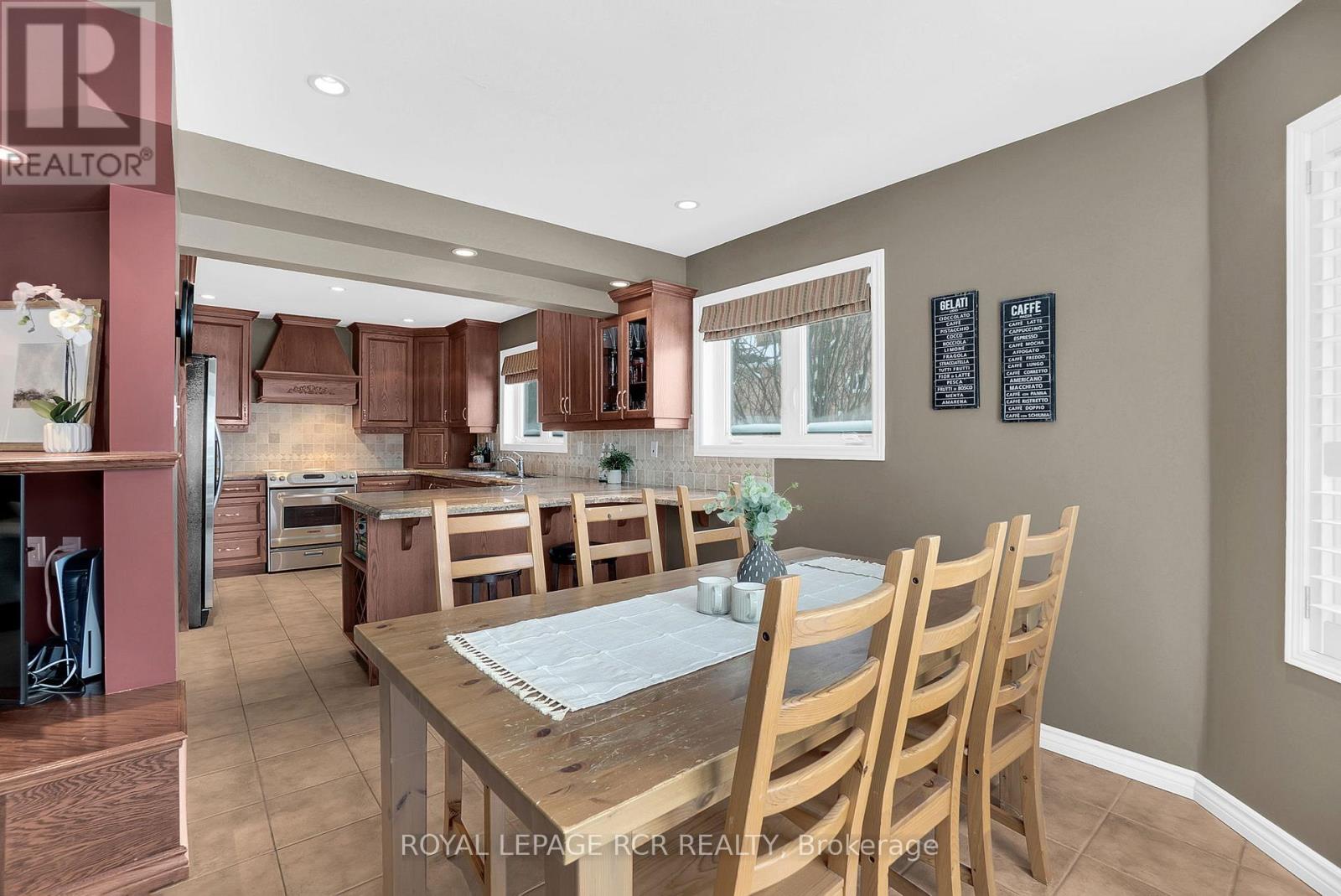 18 Old Hickory Court, Caledon, Ontario  L7E 1S9 - Photo 10 - W12714068