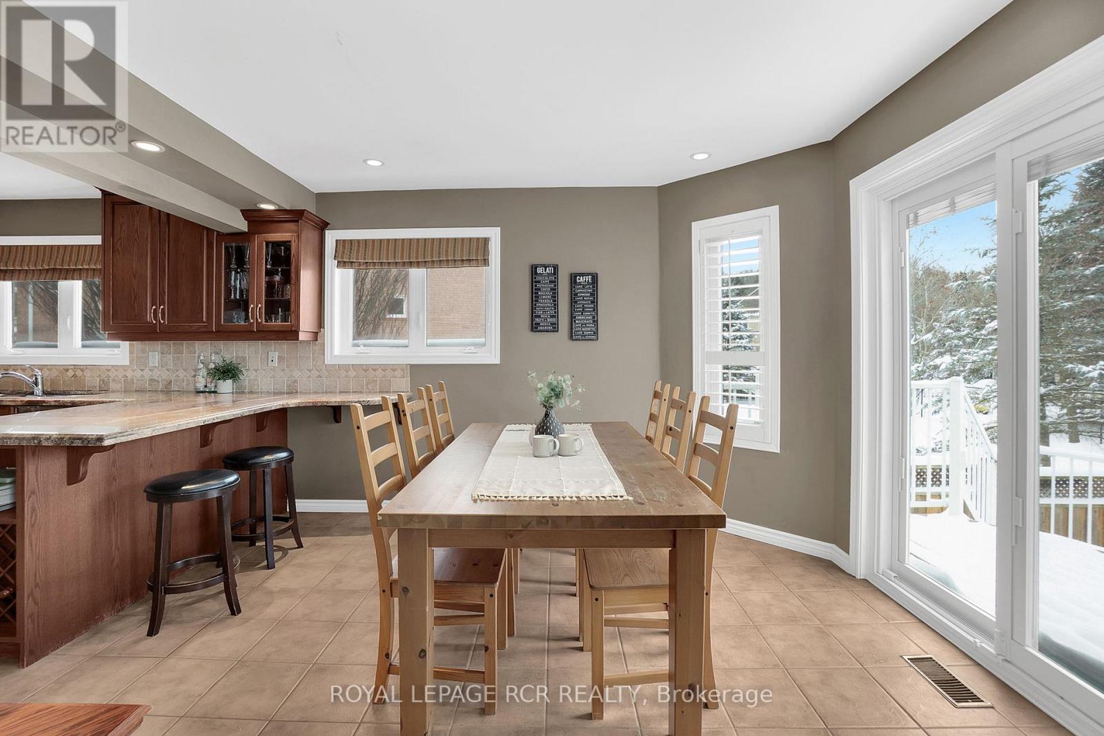 18 Old Hickory Court, Caledon, Ontario  L7E 1S9 - Photo 11 - W12714068