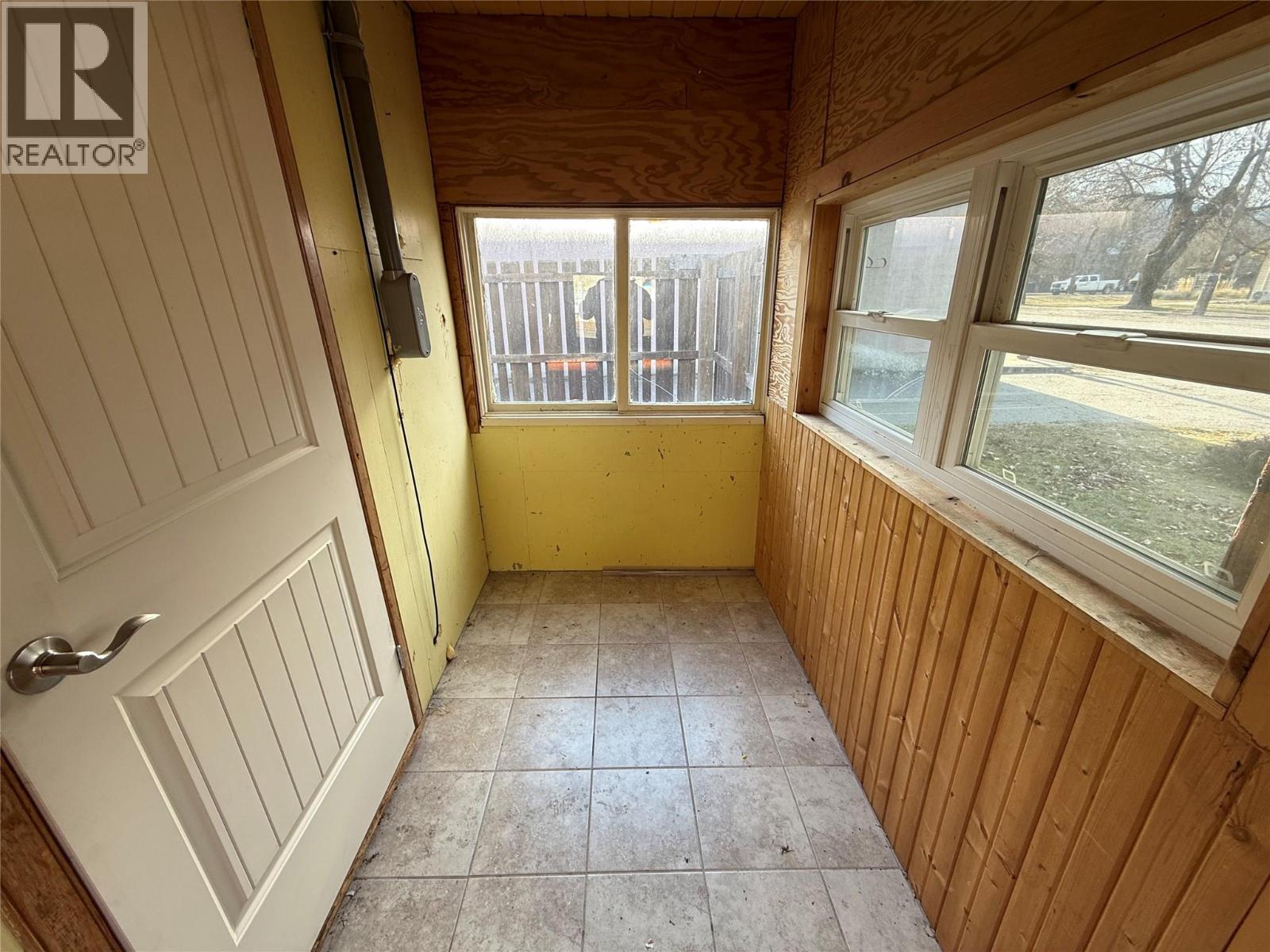 7441 6th Street, Grand Forks, British Columbia  V0H 1H0 - Photo 13 - 10373379