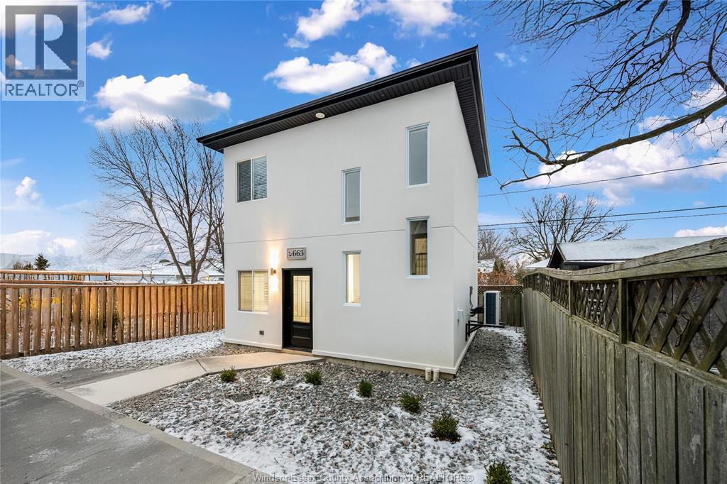 659 Alexandrine, Windsor, Ontario  N8X 3C1 - Photo 49 - 26001556