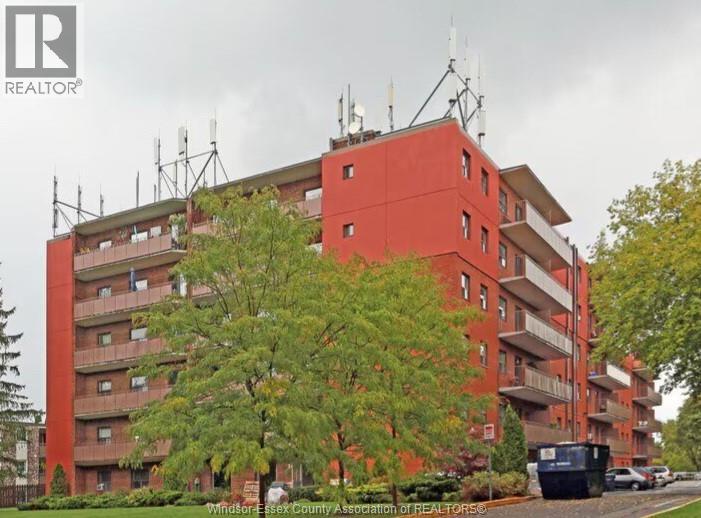 MLS# 26001472: 20 Bradmon Drive, St. Catharines, Canada