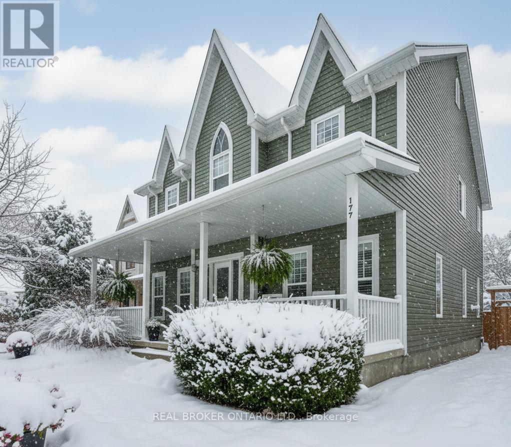 <div class="slider-price">$1,249,900</div><p>177 Old Maple Boulevard, Guelph/eramosa, Ontario</p>