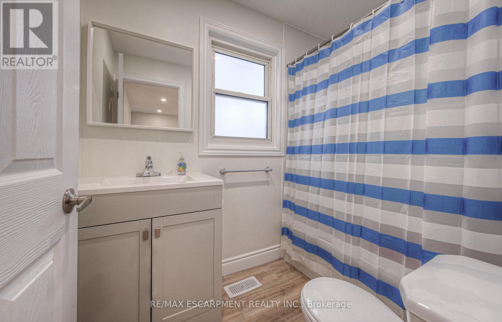 30 Young Street W, Waterloo, Ontario  N2L 2Z1 - Photo 11 - X12714268