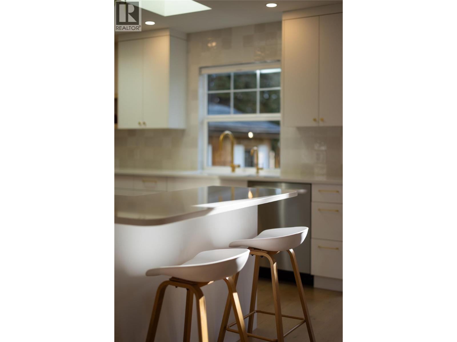 773 Sutherland Avenue, Kelowna, British Columbia  V1Y 5X4 - Photo 9 - 10372497