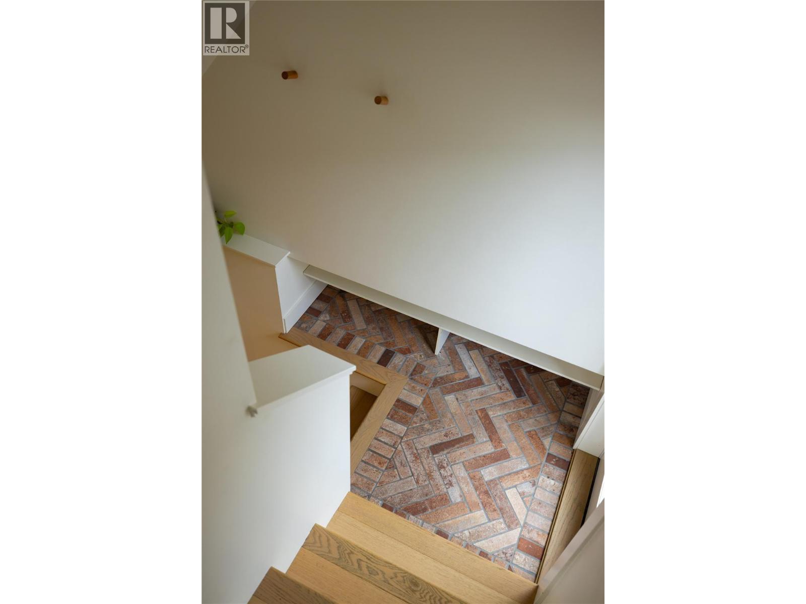 773 Sutherland Avenue, Kelowna, British Columbia  V1Y 5X4 - Photo 34 - 10372497