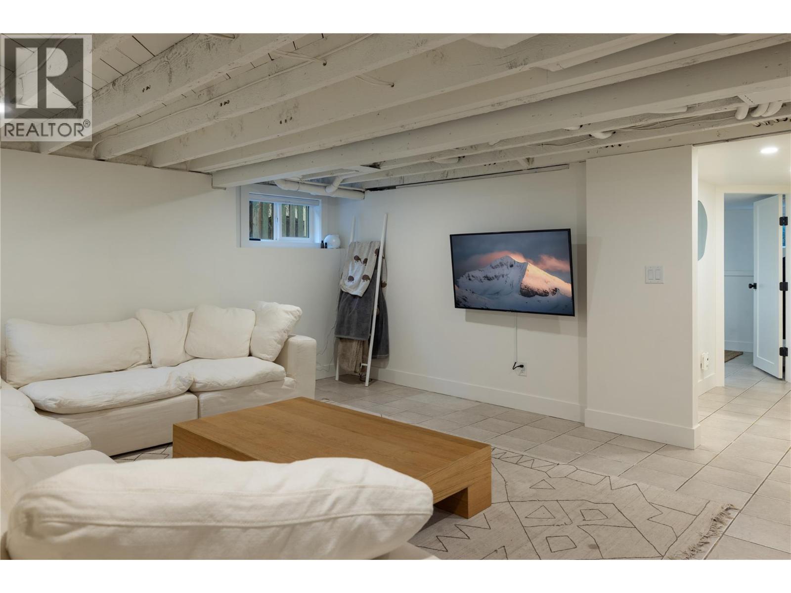 773 Sutherland Avenue, Kelowna, British Columbia  V1Y 5X4 - Photo 37 - 10372497