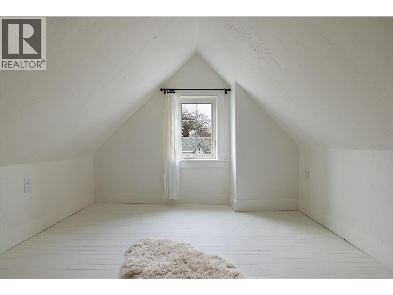 773 Sutherland Avenue, Kelowna, British Columbia  V1Y 5X4 - Photo 25 - 10372497