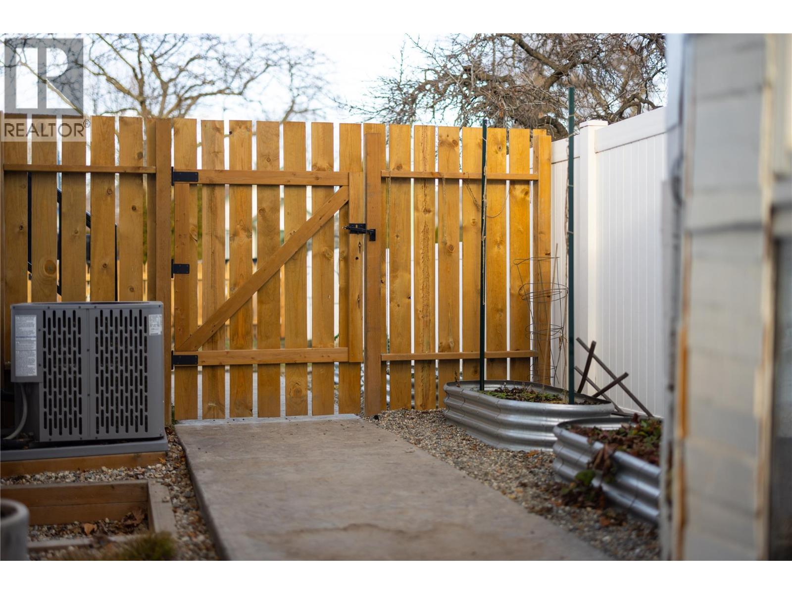 773 Sutherland Avenue, Kelowna, British Columbia  V1Y 5X4 - Photo 52 - 10372497