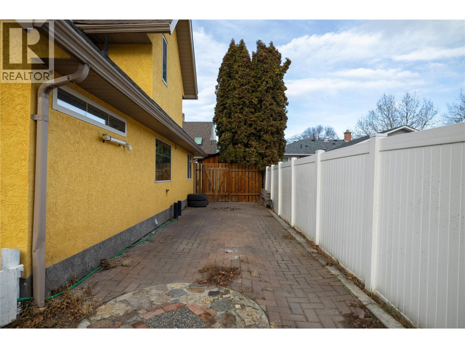 773 Sutherland Avenue, Kelowna, British Columbia  V1Y 5X4 - Photo 92 - 10372497