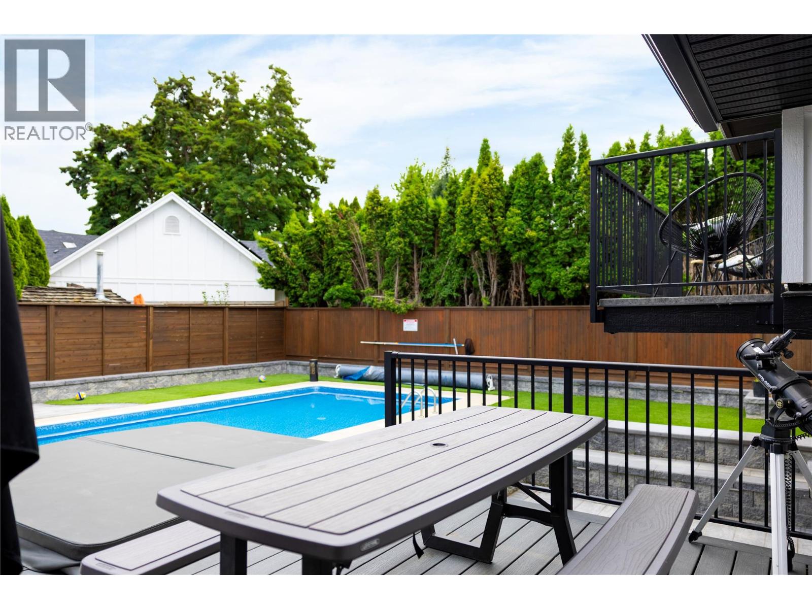 4265 Lakeshore Road, Kelowna, British Columbia V1W 1W2 - Photo 37 - 10373099