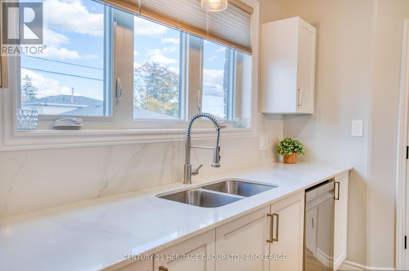 5 Cross Street, Loyalist, Ontario  K0H 2H0 - Photo 13 - X12714376