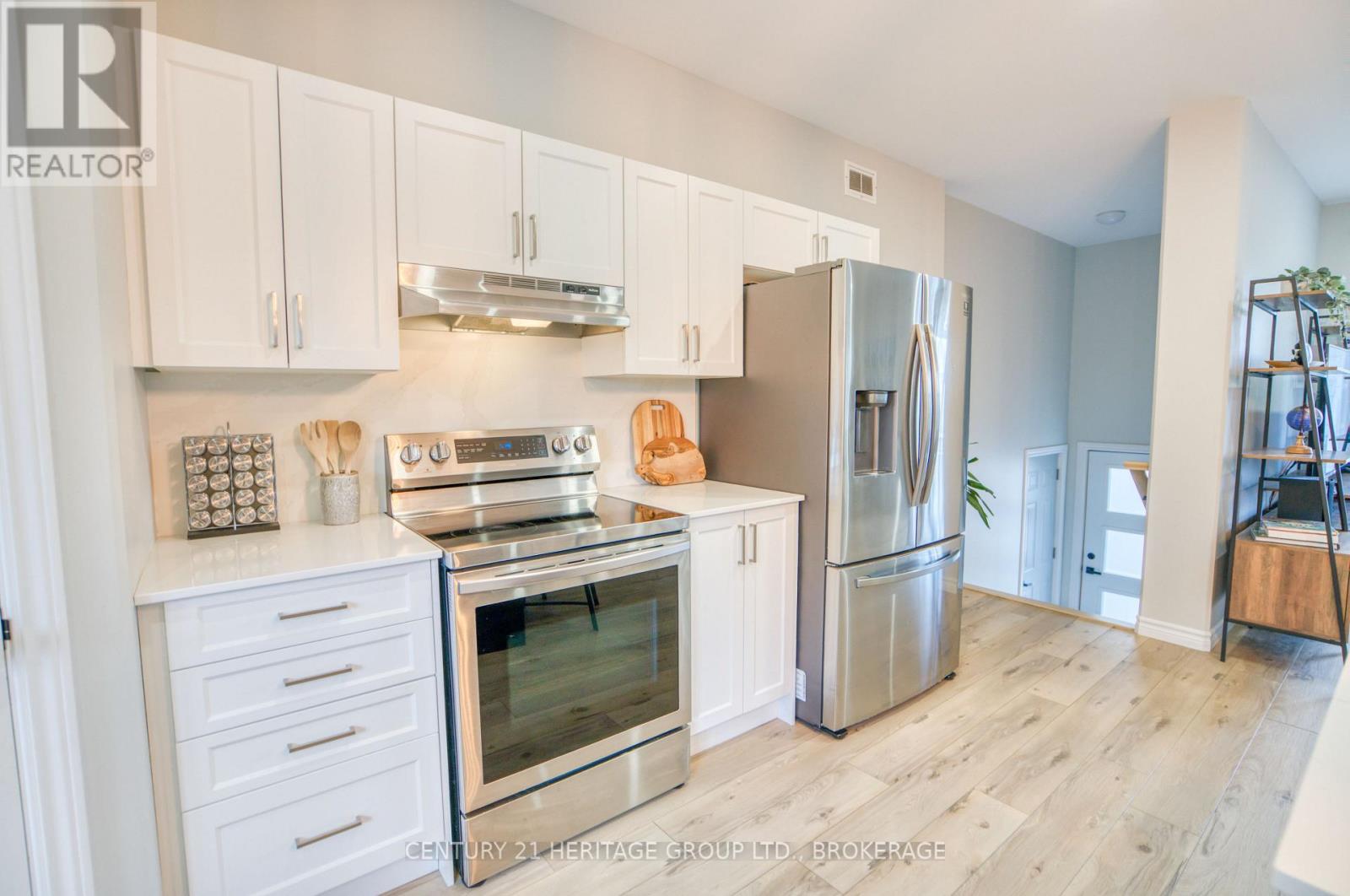 5 Cross Street, Loyalist, Ontario  K0H 2H0 - Photo 14 - X12714376