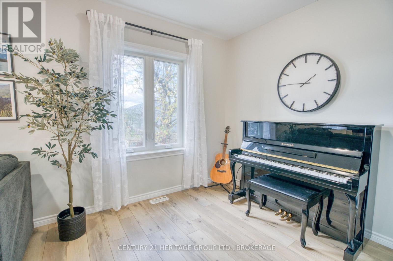 5 Cross Street, Loyalist, Ontario  K0H 2H0 - Photo 20 - X12714376