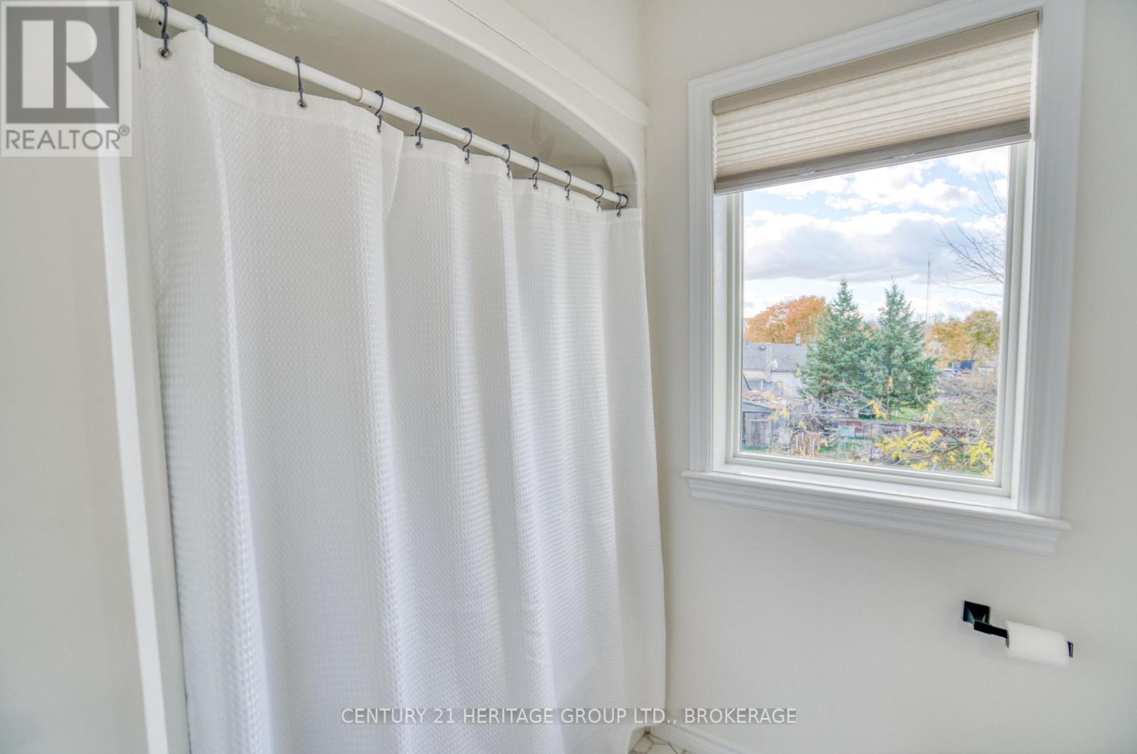 5 Cross Street, Loyalist, Ontario  K0H 2H0 - Photo 27 - X12714376