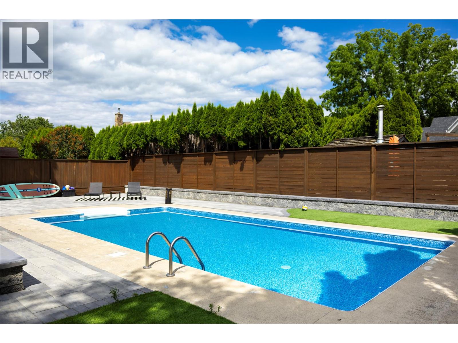 4265 Lakeshore Road, Kelowna, British Columbia V1W 1W2 - Photo 46 - 10373099