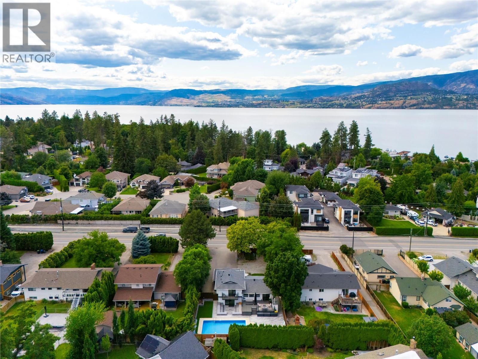 4265 Lakeshore Road, Kelowna, British Columbia V1W 1W2 - Photo 83 - 10373099