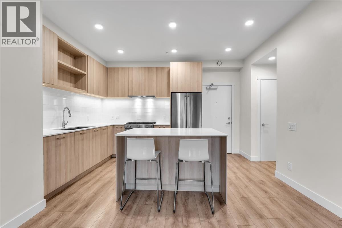 212 721 Anskar Court, Coquitlam, British Columbia  V3J 0L4 - Photo 8 - R3081356