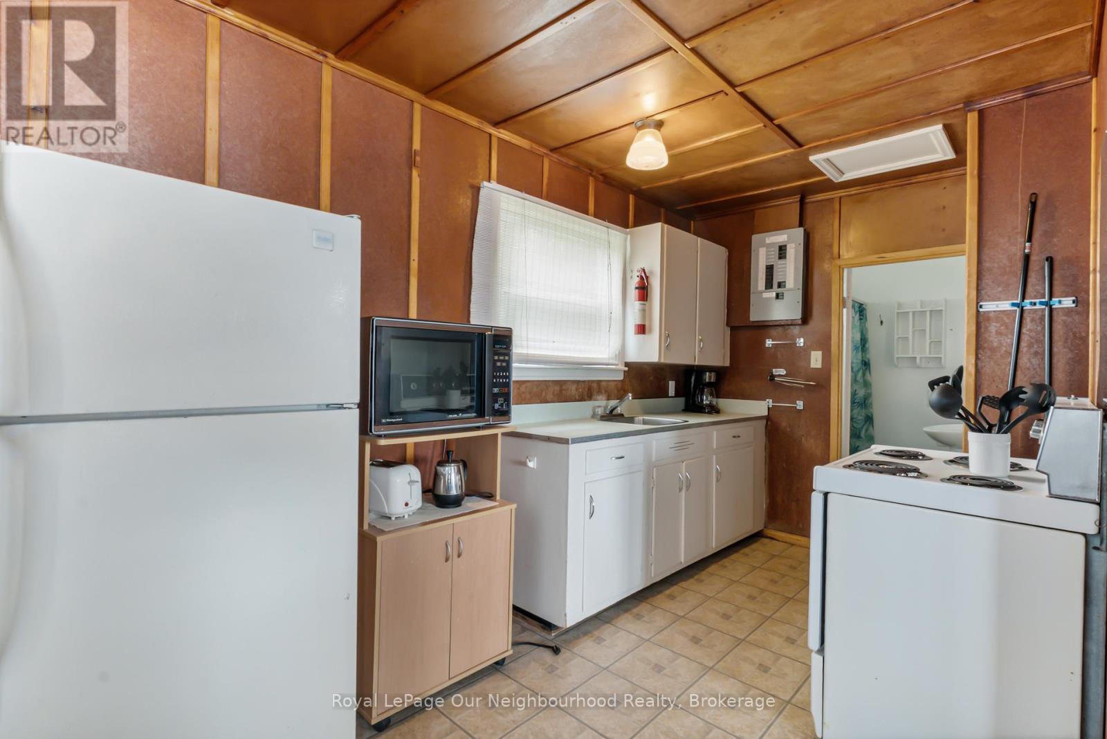 10 Richardson Road, Prince Edward County (Picton), Ontario  K0K 2T0 - Photo 24 - X12714474