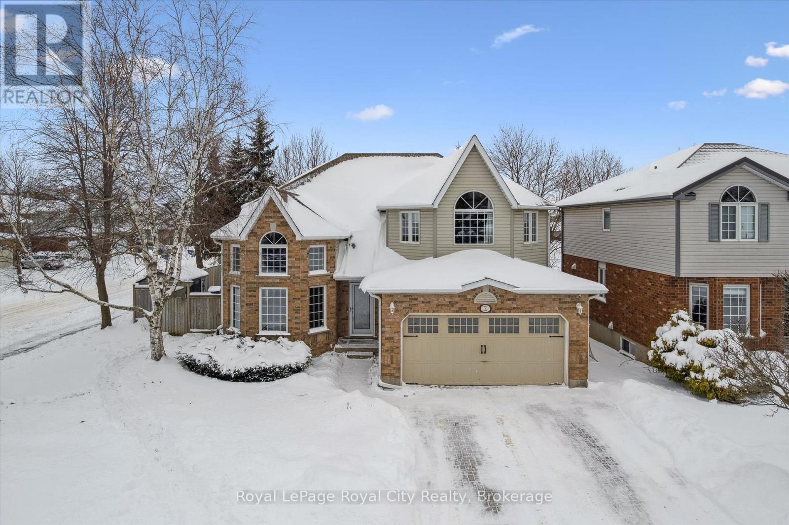 2 OAKRIDGE CRESCENT, Guelph, Ontario