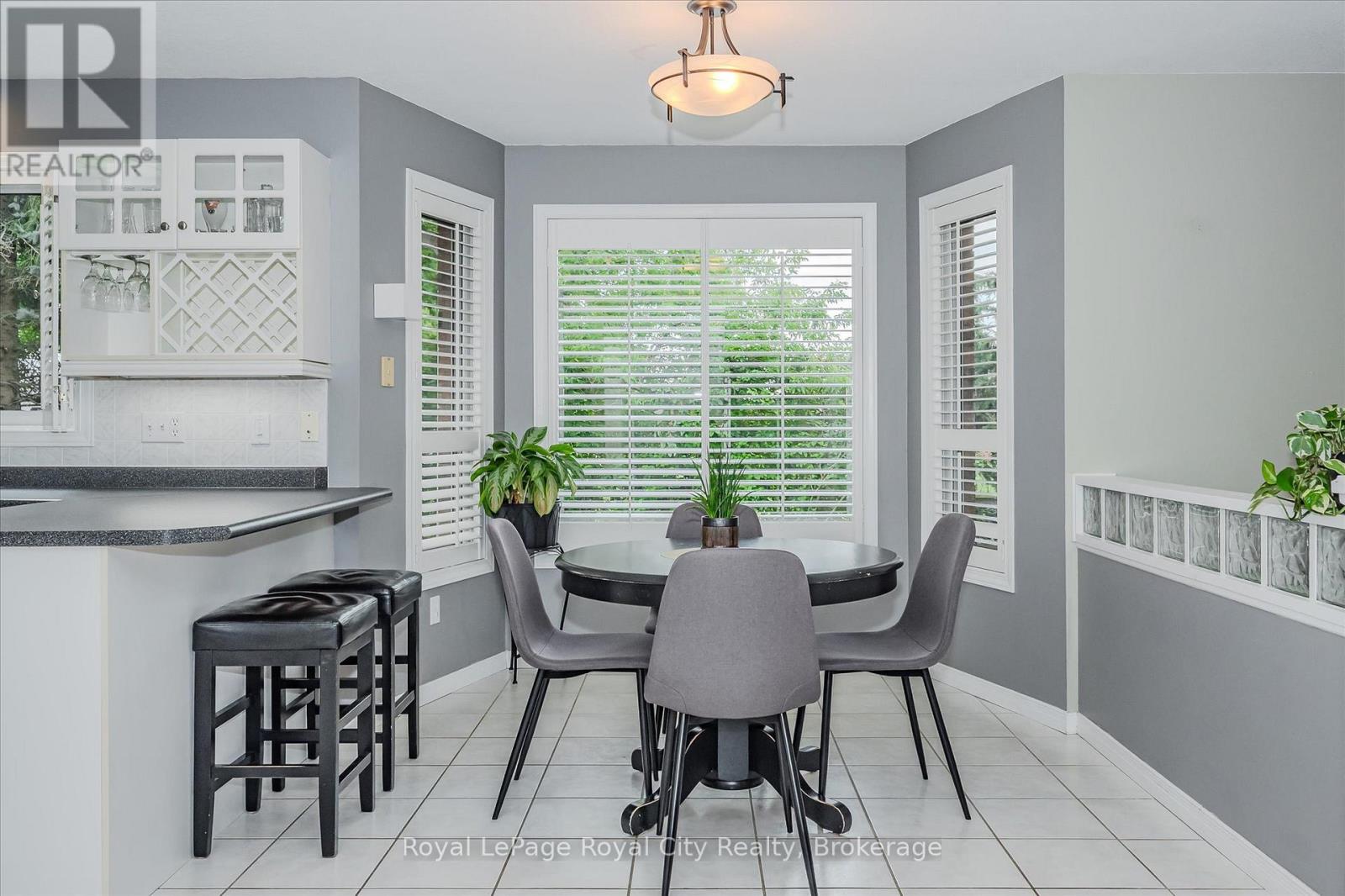 2 Oakridge Crescent, Guelph, Ontario N1L 1J1 - Photo 16 - X12714396