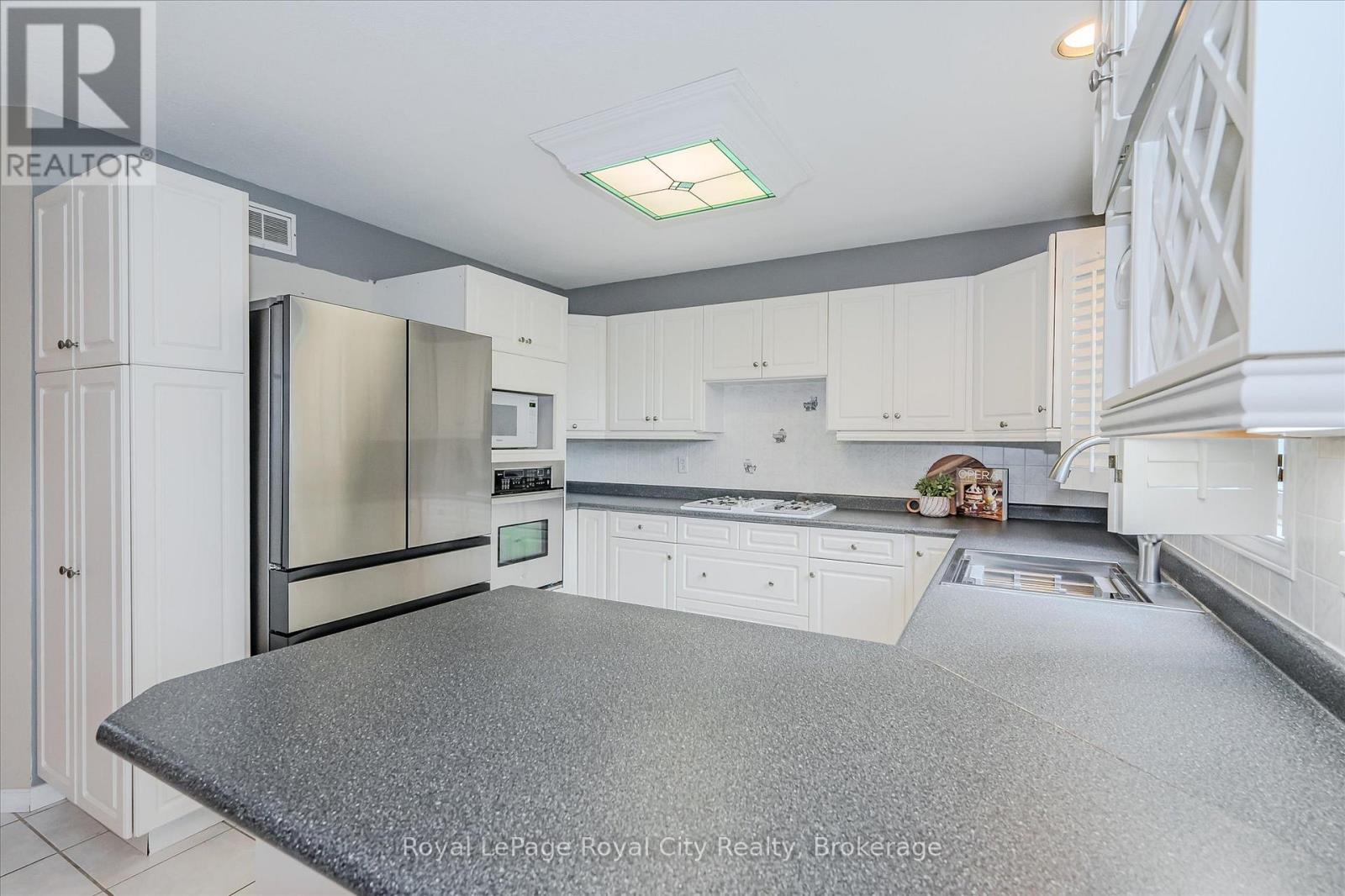 2 Oakridge Crescent, Guelph, Ontario N1L 1J1 - Photo 19 - X12714396