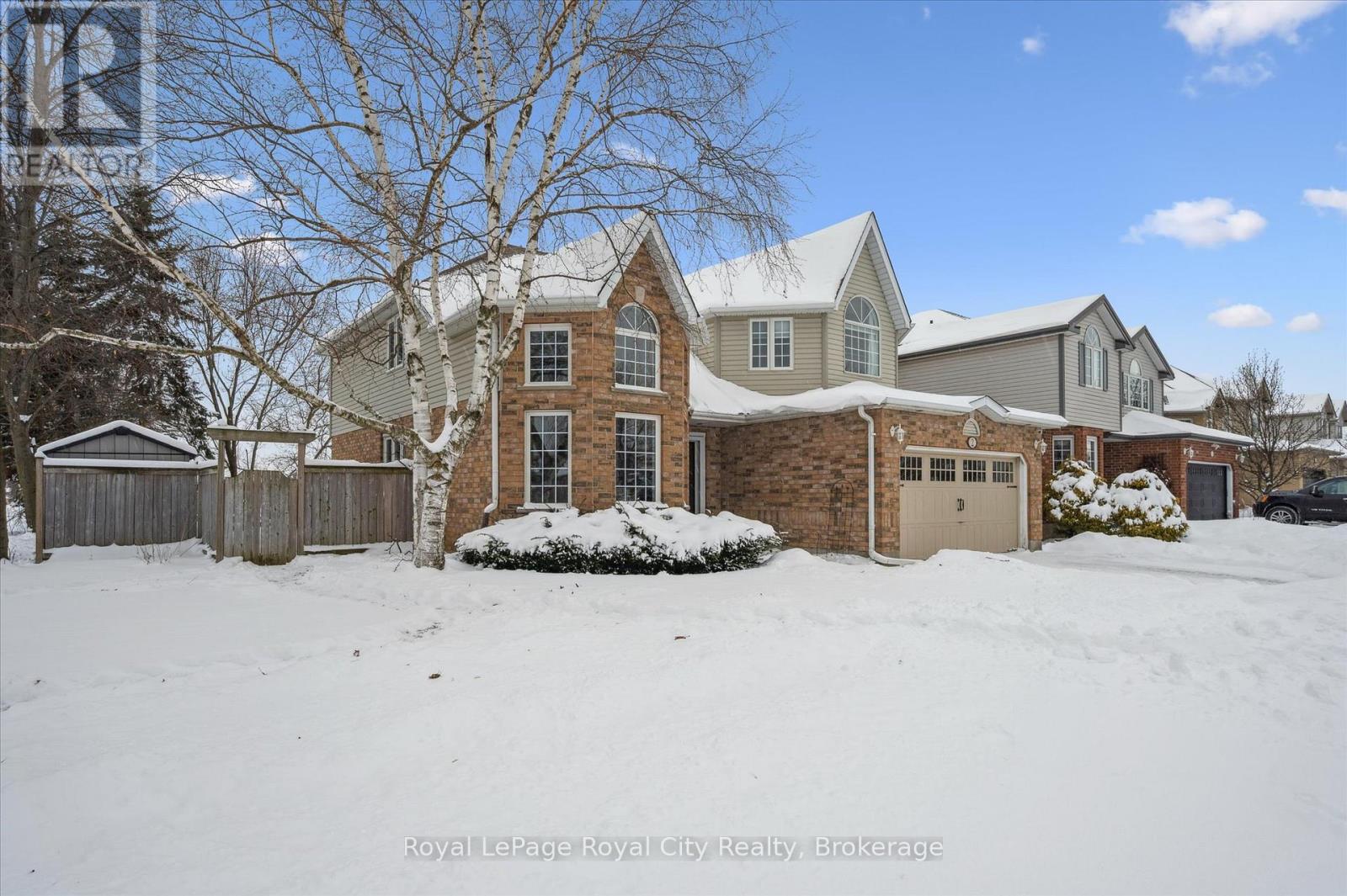 2 Oakridge Crescent, Guelph, Ontario N1L 1J1 - Photo 2 - X12714396