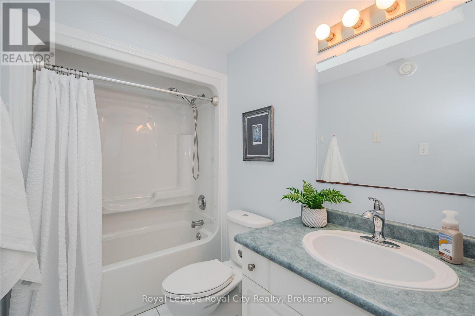 2 Oakridge Crescent, Guelph, Ontario N1L 1J1 - Photo 30 - X12714396