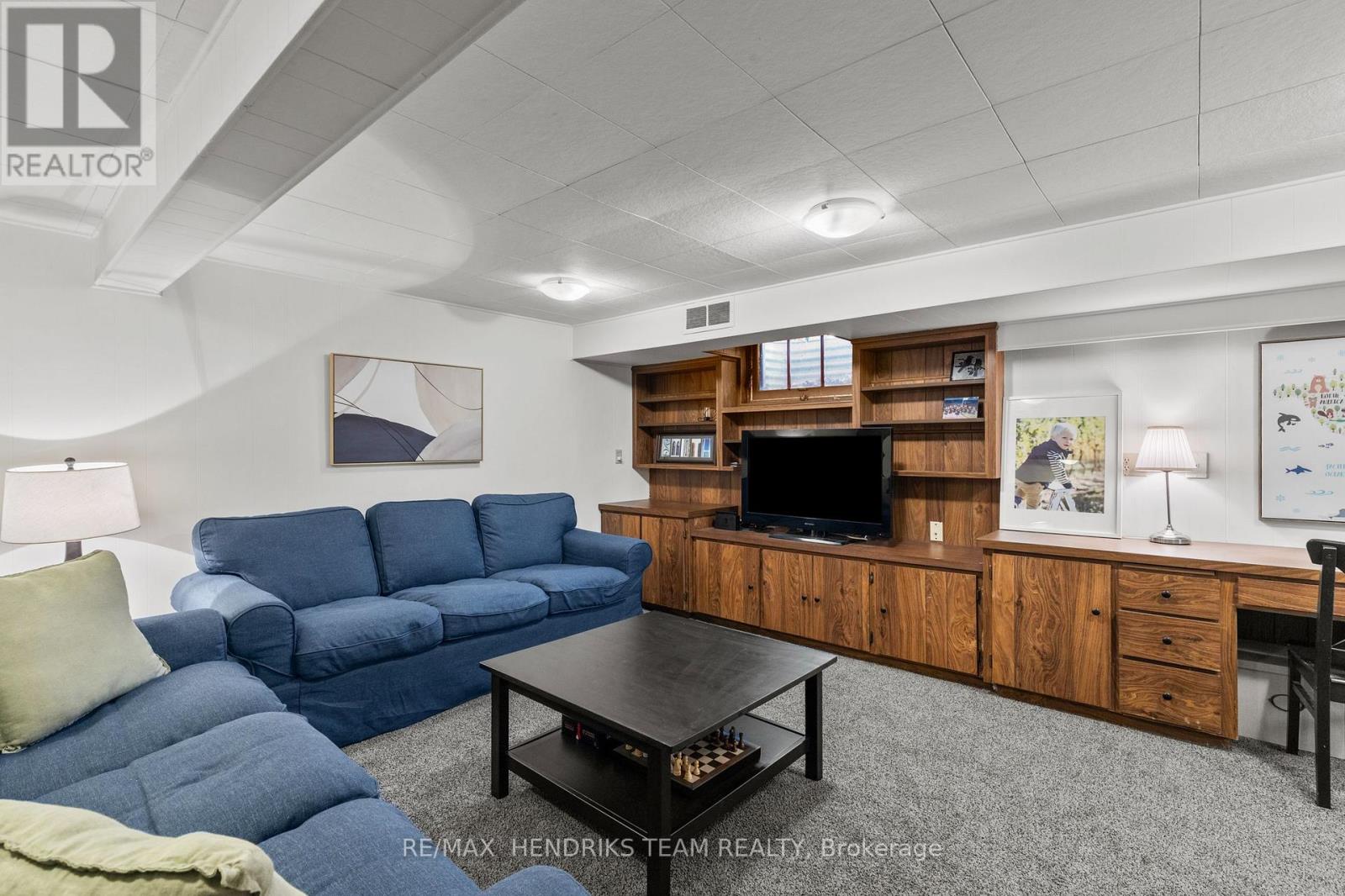 9 Rosemount Avenue, St. Catharines, Ontario  L2M 1Z4 - Photo 35 - X12710124