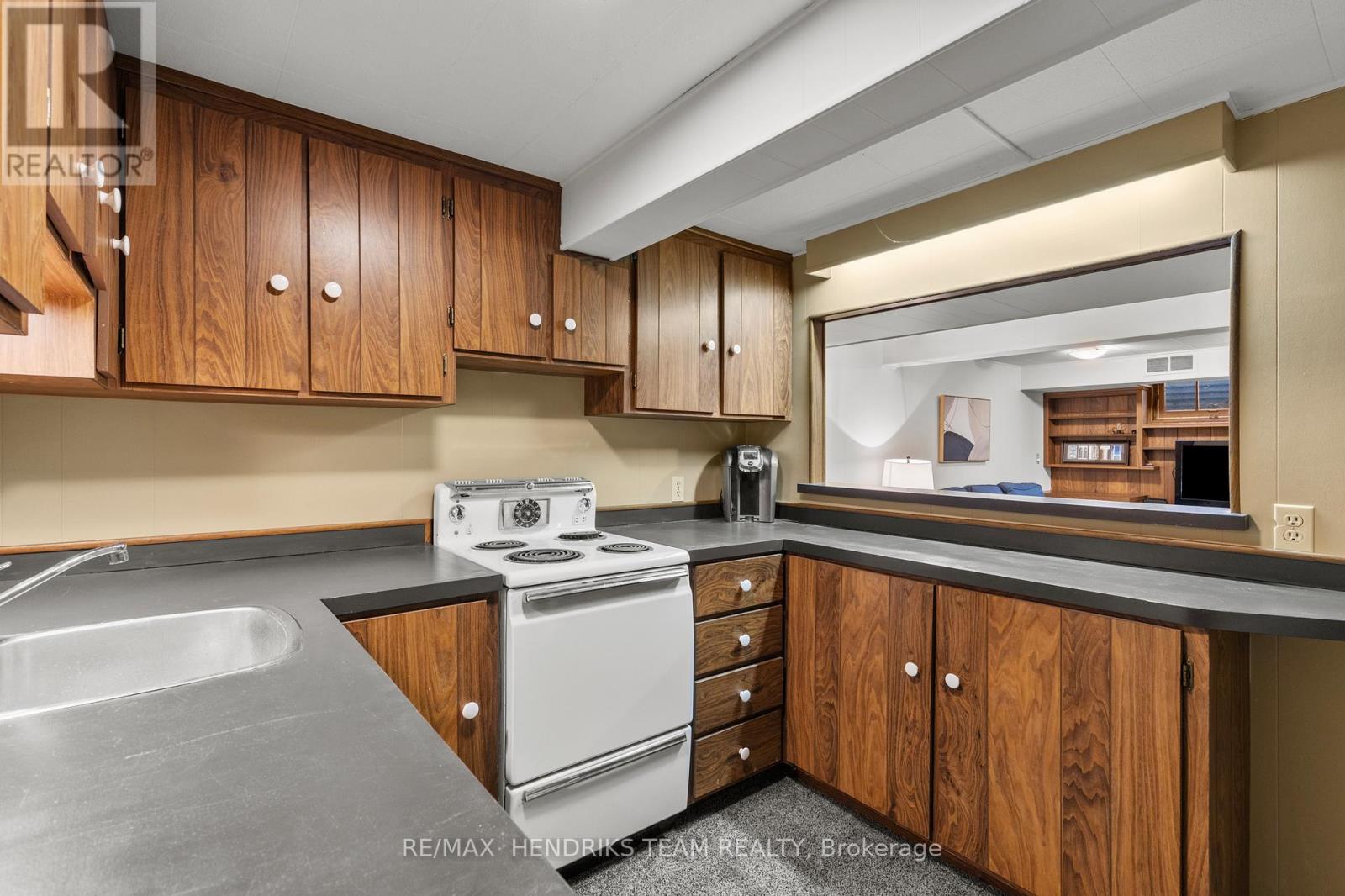 9 Rosemount Avenue, St. Catharines, Ontario  L2M 1Z4 - Photo 36 - X12710124