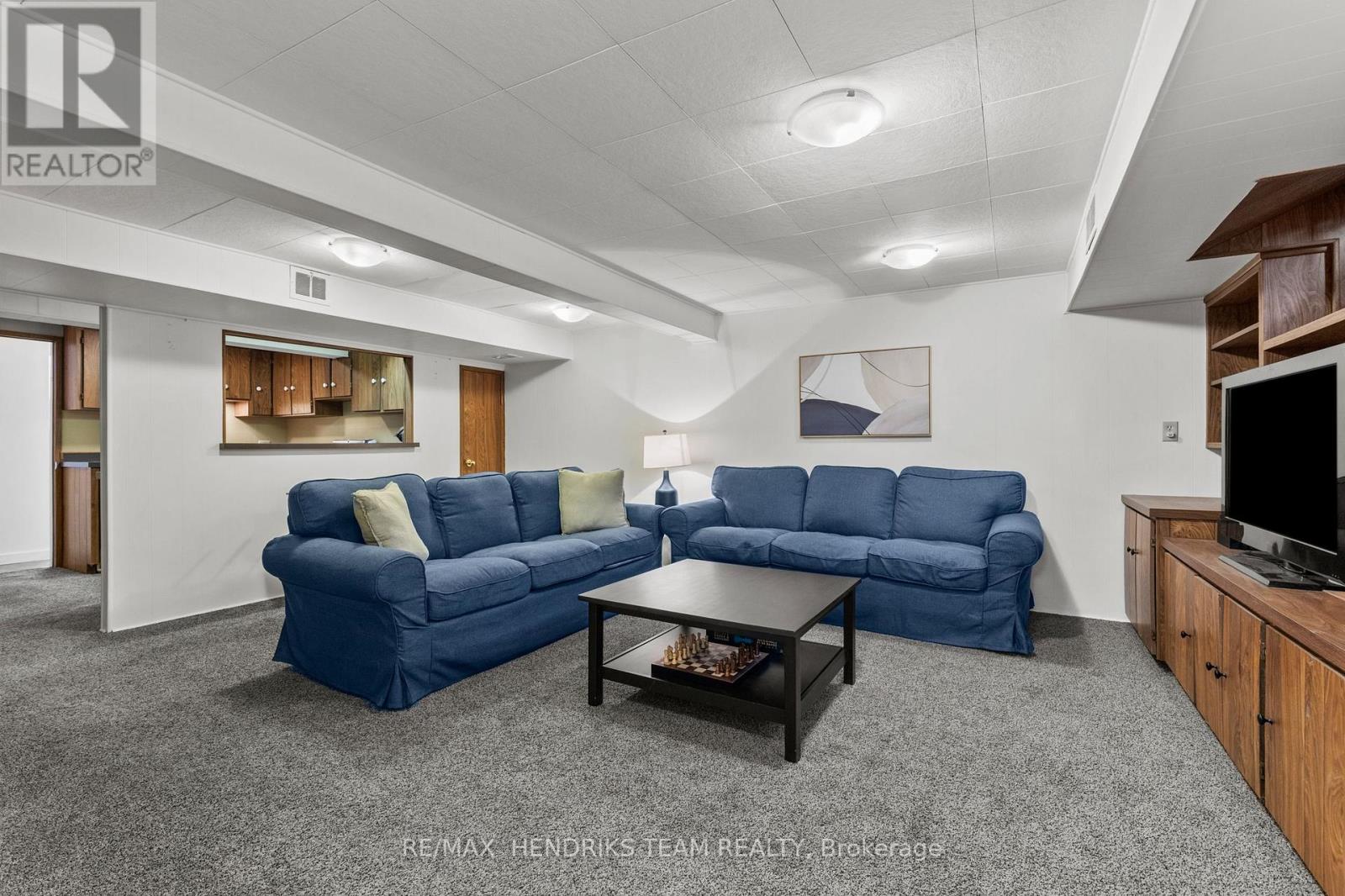 9 Rosemount Avenue, St. Catharines, Ontario  L2M 1Z4 - Photo 34 - X12710124