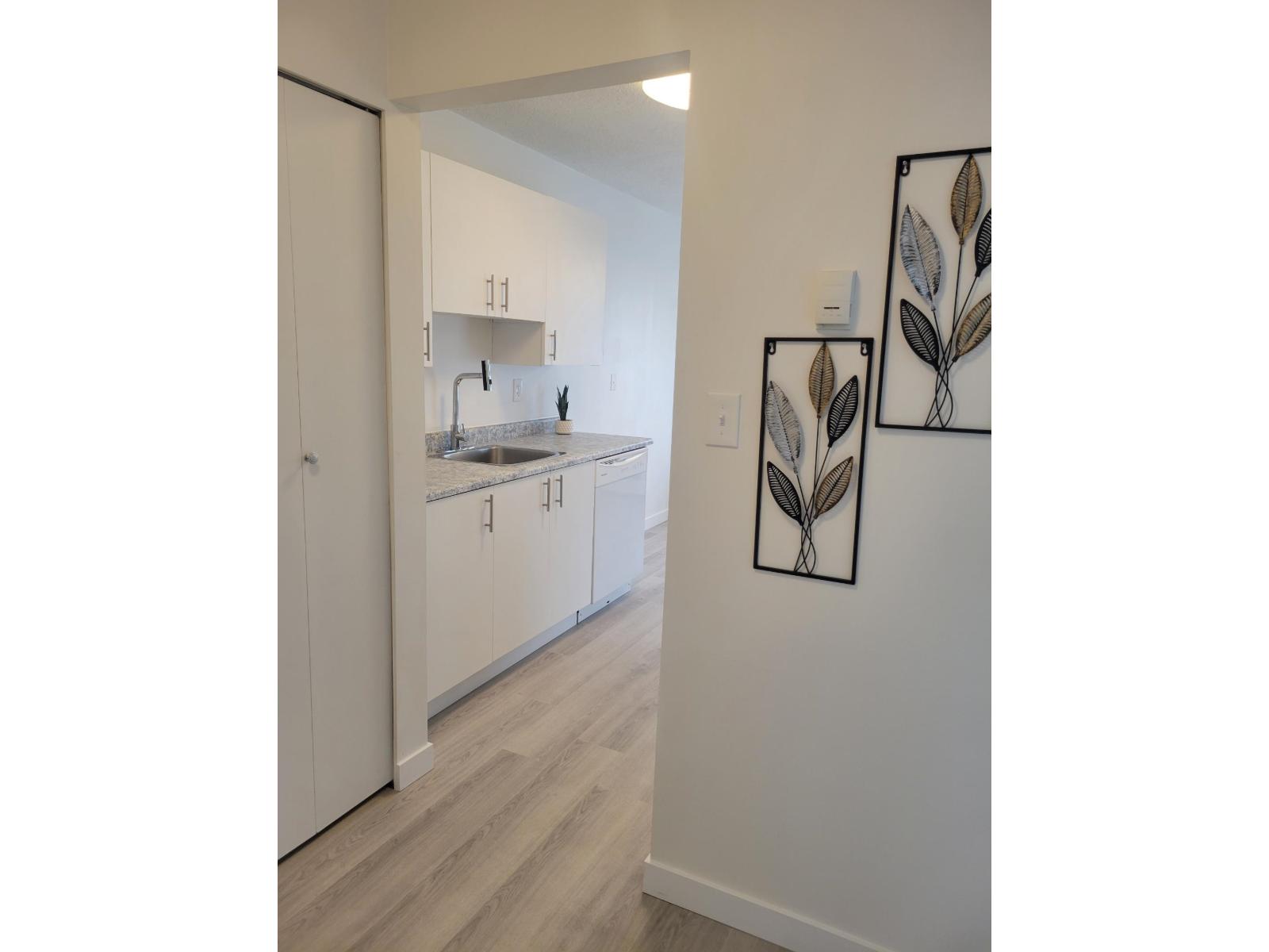 310 45749 Spadina Avenue, Chilliwack Downtown, Chilliwack, British Columbia  V2P 1T5 - Photo 3 - R3081162