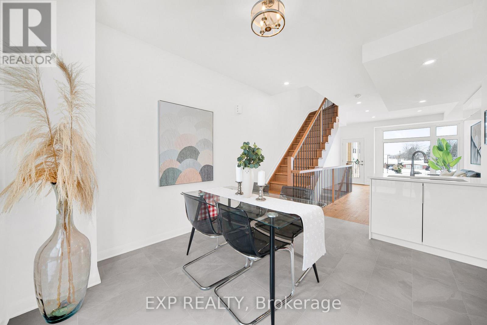 344 Foliage Private, Ottawa, Ontario  K2H 0C5 - Photo 11 - X12714452