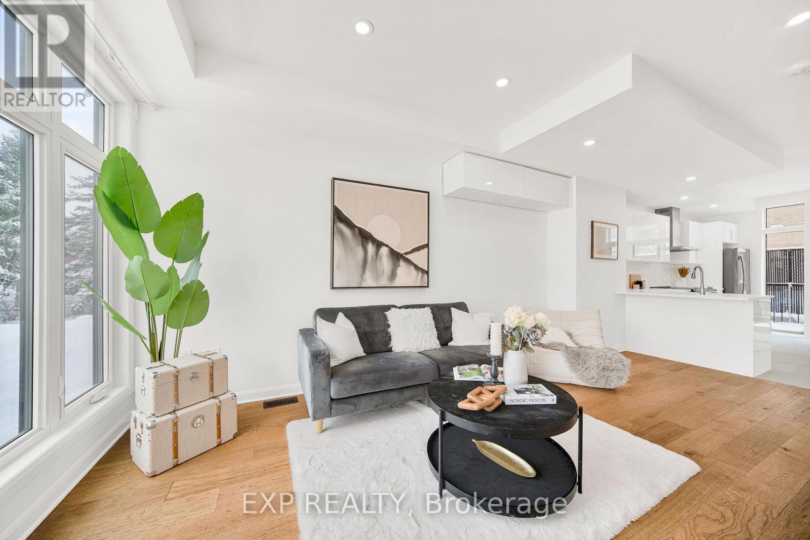 344 Foliage Private, Ottawa, Ontario  K2H 0C5 - Photo 4 - X12714452