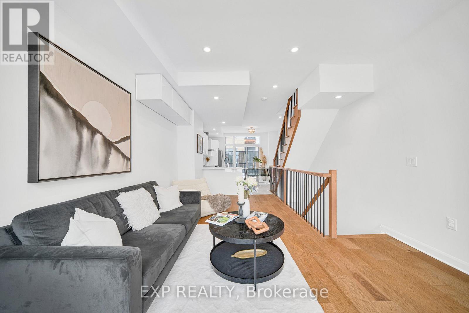 344 Foliage Private, Ottawa, Ontario  K2H 0C5 - Photo 6 - X12714452