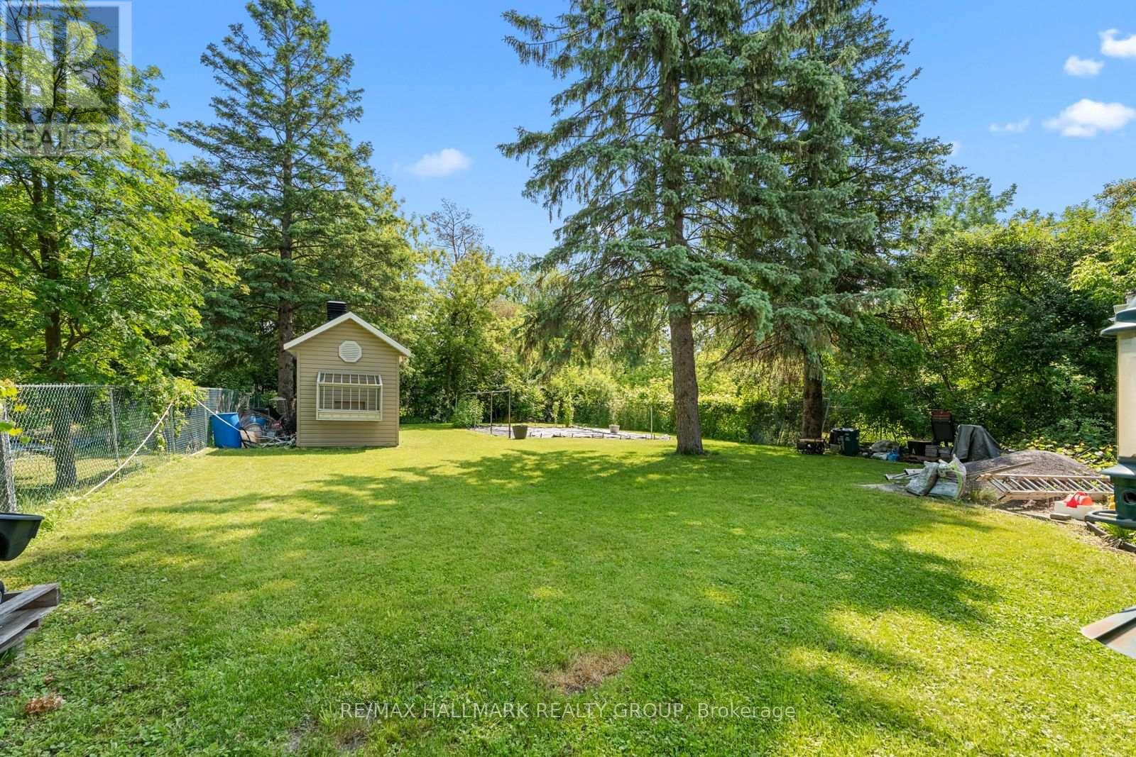 991 Blair Road, Ottawa, Ontario  K1J 7M9 - Photo 4 - X12714502