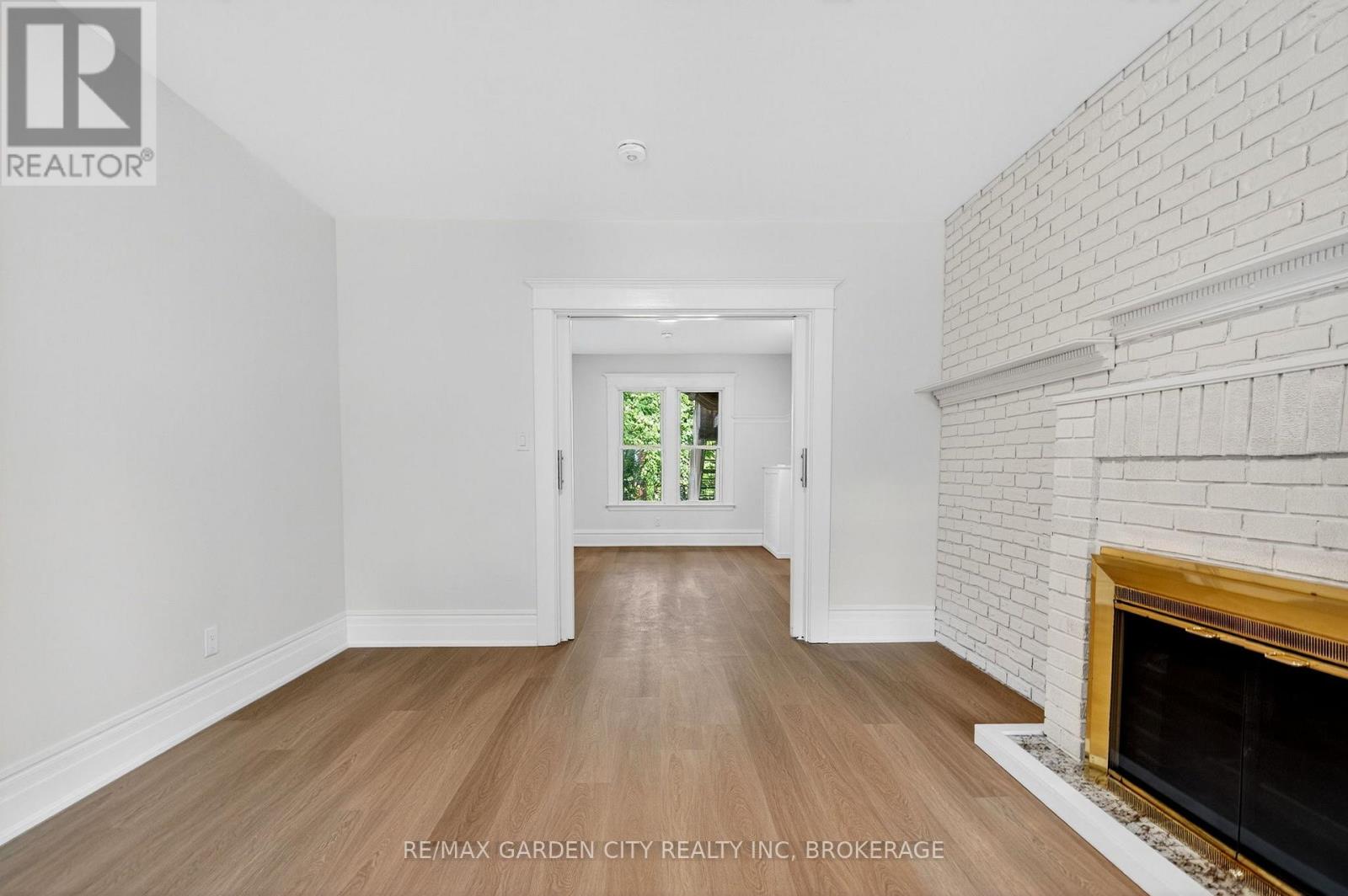 Main - 104 Carrick Avenue, Hamilton (Stripley), Ontario  L8M 2W6 - Photo 7 - X12714386