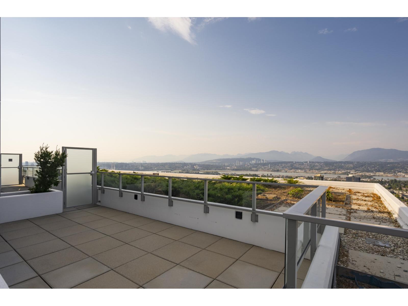 3801 10448 University Drive, Surrey, British Columbia  V3T 0S7 - Photo 21 - R3081435