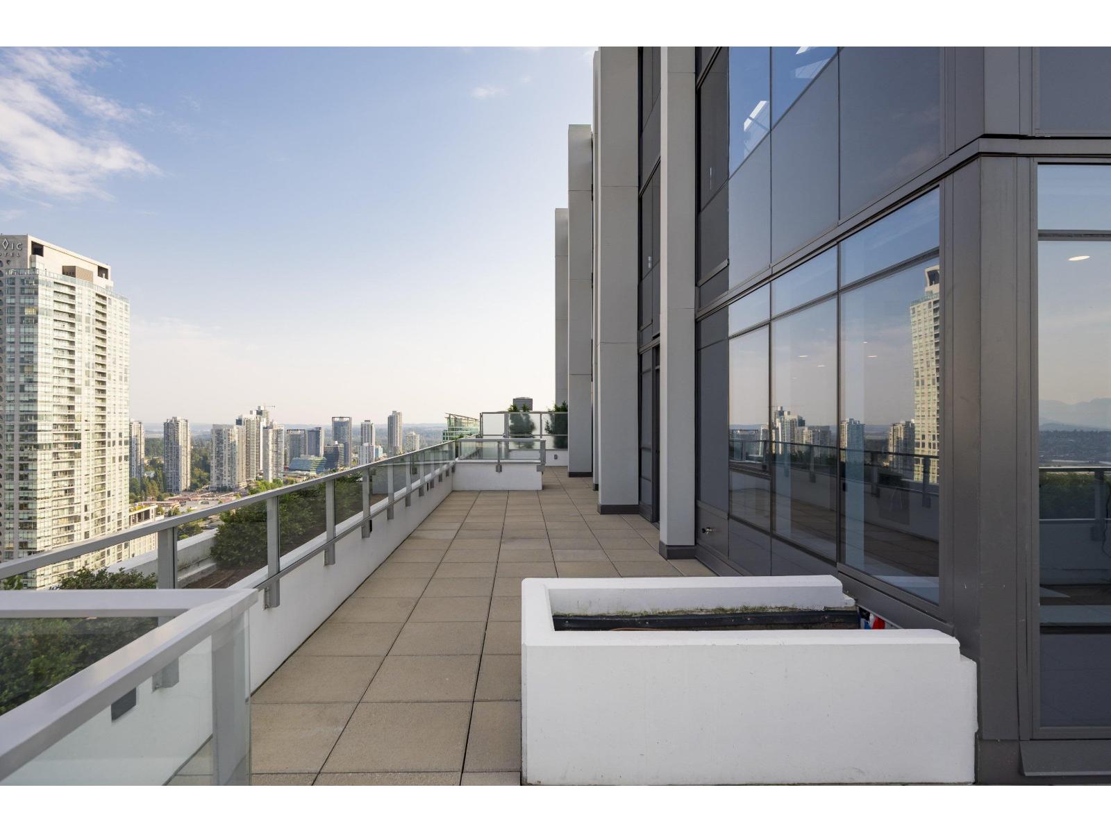 3801 10448 University Drive, Surrey, British Columbia  V3T 0S7 - Photo 23 - R3081435