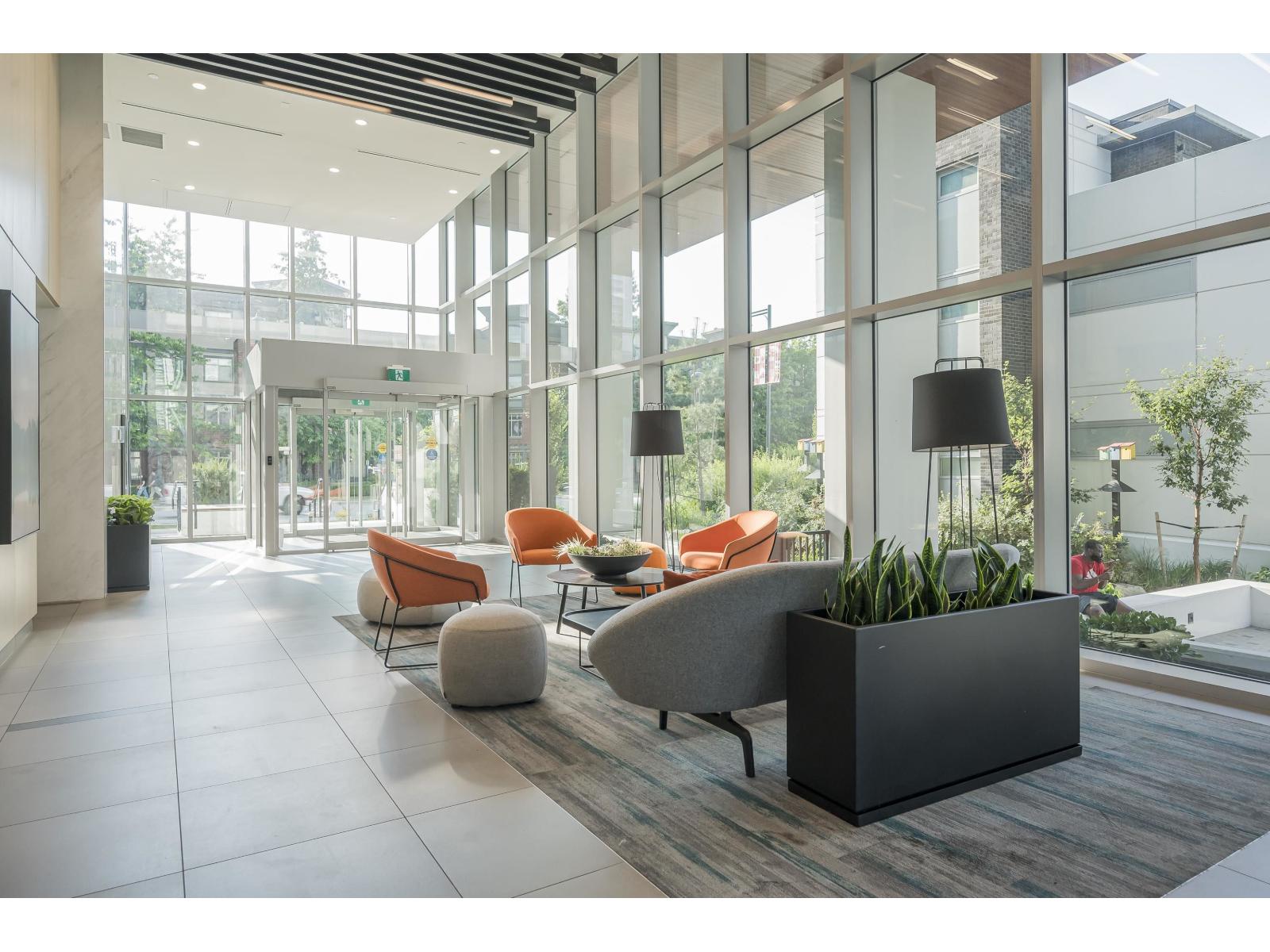 3801 10448 University Drive, Surrey, British Columbia  V3T 0S7 - Photo 4 - R3081435