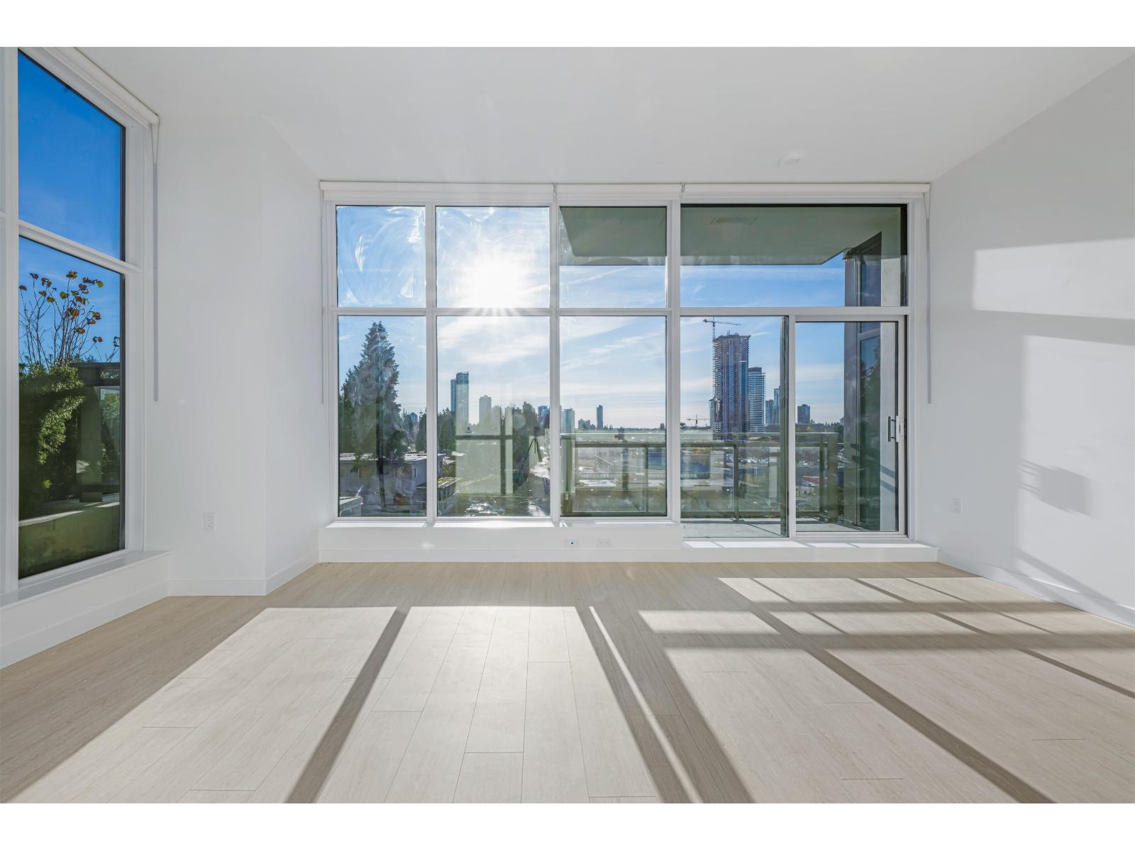 402 13675 107a Street, Surrey, British Columbia  V3T 0X2 - Photo 13 - R3081443